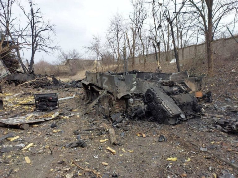 Destruction of Russian tanks by Ukrainian troops in Mariupol