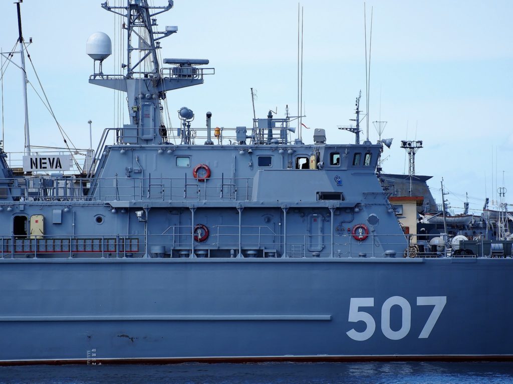 Russian warship  pic