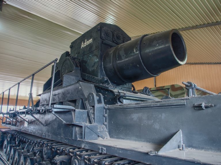Mörser Gerät  Karl Adam at the Tank Museum Kubinka pic
