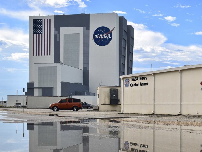 NASA Vehicle Assembly Building Reflections e