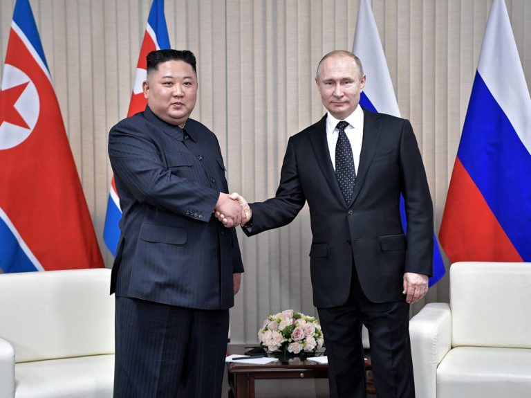 Kim Jong un and Vladimir Putin     e