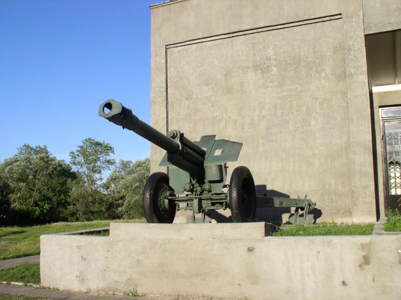 mm howitzer M D  e