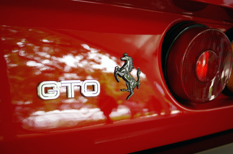 Ferrari  GTO  scaled e